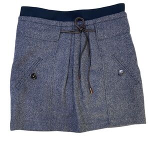 Wool and cashmere blend Italian made pleated denim blue mini skirt with pockets